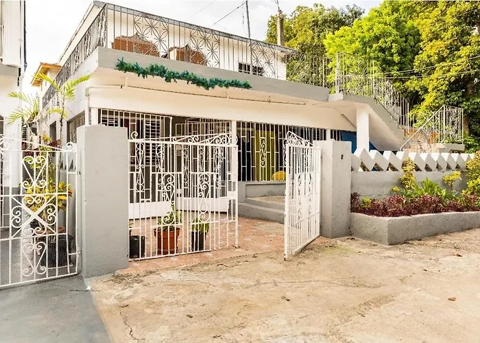 Habitación en casa particular Colorful Private Oasis Montego Bay
